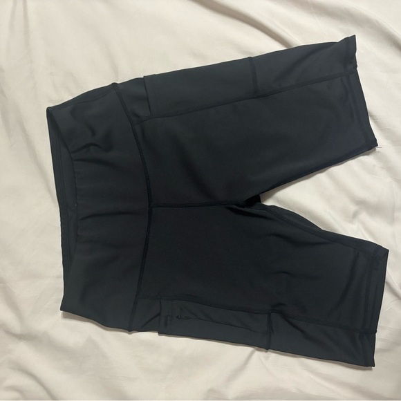 Women's Biker Shorts - Picture 1 of 5